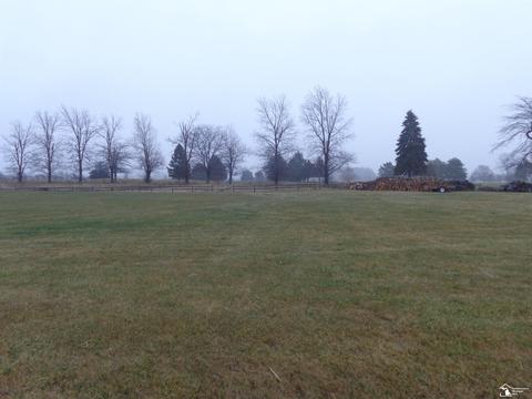 000 Memorial Hwy, Ottawa Lake, MI 49267