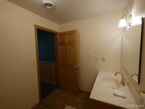 6300 Lagoon Ln, Mohawk, MI 49950 photo 60