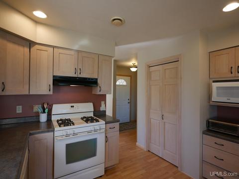 6300 Lagoon Ln, Mohawk, MI 49950 photo 21