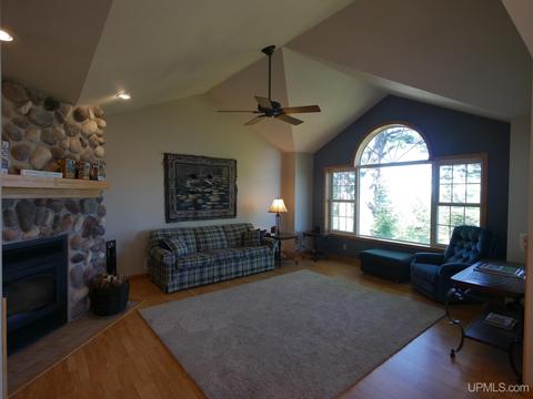 6300 Lagoon Ln, Mohawk, MI 49950 photo 8