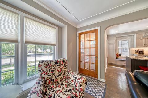 1609 Brys, Grosse Pointe Woods, MI 48236 photo 4