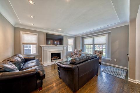 1609 Brys, Grosse Pointe Woods, MI 48236 photo 7