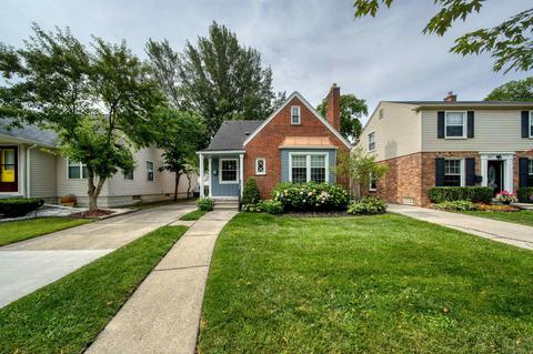 1609 Brys, Grosse Pointe Woods, MI 48236 photo 2