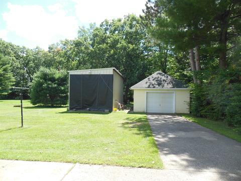 330 Elm, Harrison, MI 48625 photo 9