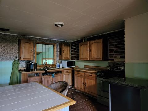 611 Wilson, Harrison, MI 48625 photo 5