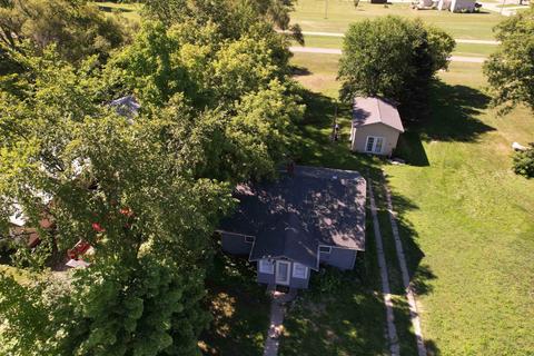 264 E Main, Farwell, MI 48622 photo 10