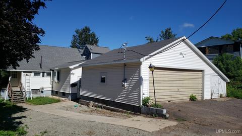 2004 7th Ave, Norway, MI 49870
