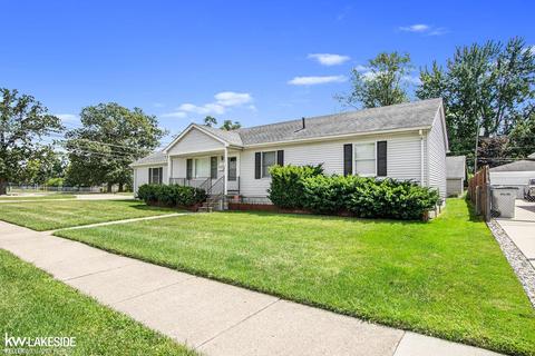 150 E Garfield Ave, Hazel Park, MI 48030 photo 2