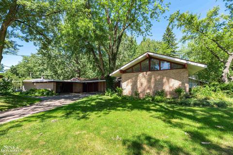 820 Golfview St, Algonac, MI 48001 photo 7