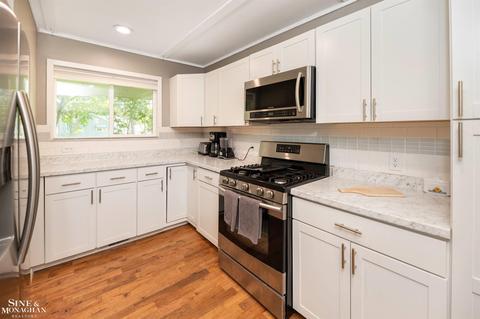 820 Golfview St, Algonac, MI 48001 photo 35