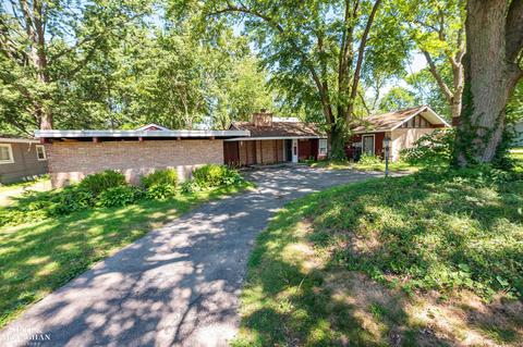 820 Golfview St, Algonac, MI 48001 photo 3