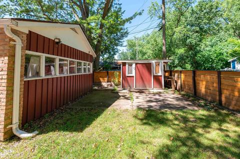 820 Golfview St, Algonac, MI 48001 photo 12