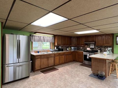 5601 E Arnold Lake Rd, Harrison, MI 48625 photo 2