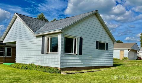2000 Jackson Ave, Ishpeming, MI 49849 photo 2