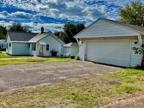2000 Jackson Ave, Ishpeming, MI 49849 photo 1
