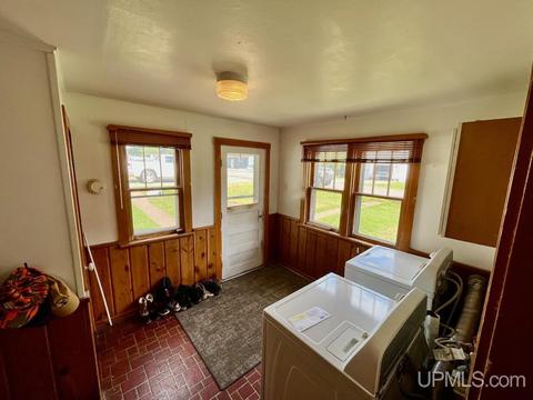 2000 Jackson Ave, Ishpeming, MI 49849 photo 10