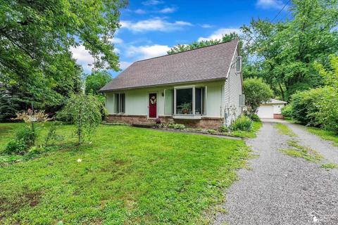 2285 Mason Dr, Temperance, MI 48182 photo 1