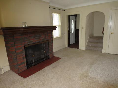 854 Frank St, Flint, MI 48504 photo 4
