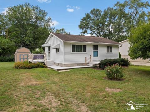 3254 Monrona, Monroe, MI 48162 photo 2