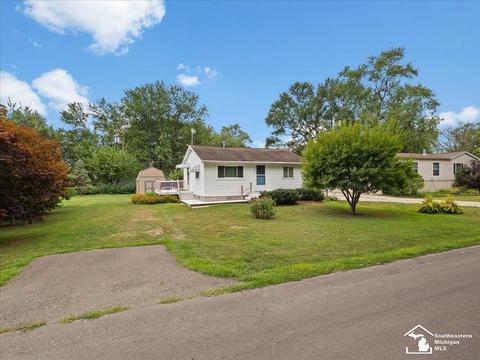 3254 Monrona, Monroe, MI 48162 photo 1