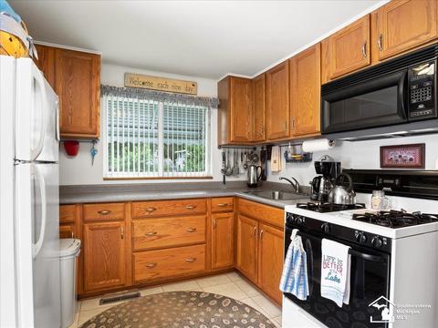 3254 Monrona, Monroe, MI 48162 photo 8