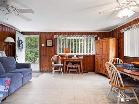 3254 Monrona, Monroe, MI 48162 photo 6
