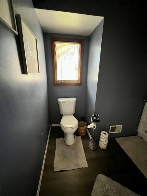 1306 Donal Dr, Flint, MI 48532 photo 17