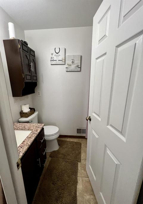 1306 Donal Dr, Flint, MI 48532 photo 22