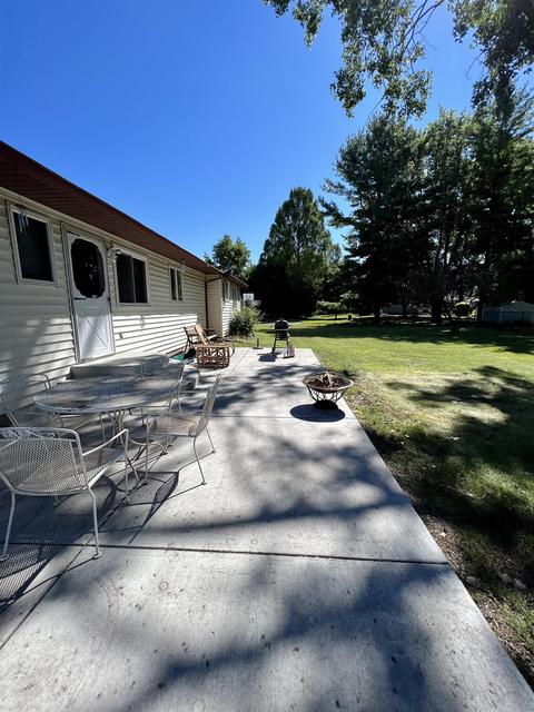 1306 Donal Dr, Flint, MI 48532 photo 30