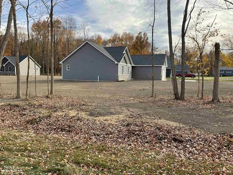 8755 Stone Rd, Algonac, MI 48001 photo 11