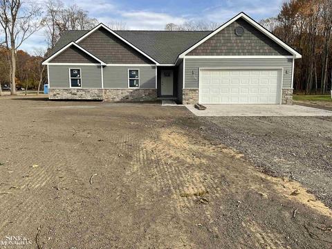 8755 Stone Rd, Algonac, MI 48001