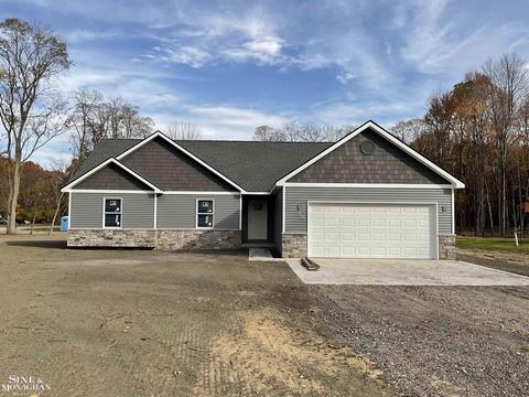 8755 Stone Rd, Algonac, MI 48001 photo 2