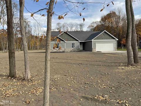 8755 Stone Rd, Algonac, MI 48001 photo 5