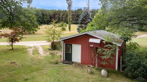 474 E Temple, Harrison, MI 48625 photo 41