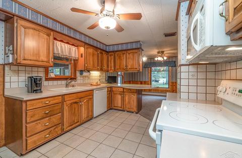 474 E Temple, Harrison, MI 48625 photo 7