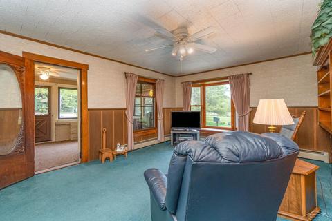 474 E Temple, Harrison, MI 48625 photo 4