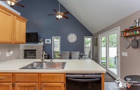 1316 Brandywine, Temperance, MI 48182 photo 22
