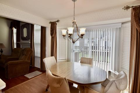 20738 Kenmare Dr, Macomb, MI 48044 photo 5