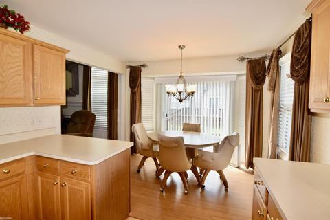 20738 Kenmare Dr, Macomb, MI 48044 photo 4
