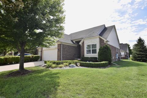 20738 Kenmare Dr, Macomb, MI 48044 photo 1