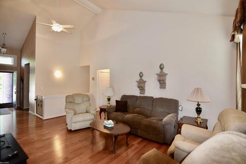 20738 Kenmare Dr, Macomb, MI 48044 photo 7