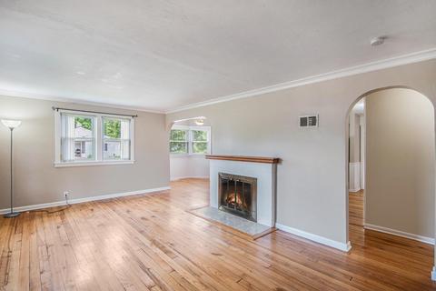 396 Luce, Flushing, MI 48433 photo 4