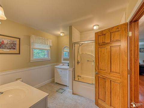 13296 Grafton Rd, Carleton, MI 48117 photo 19