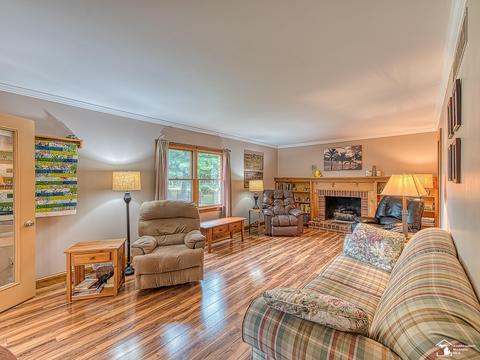 13296 Grafton Rd, Carleton, MI 48117 photo 10