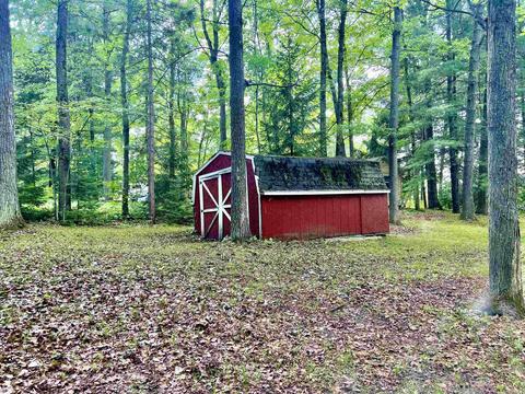 5320 Jerry, Gladwin, MI 48624 photo 9