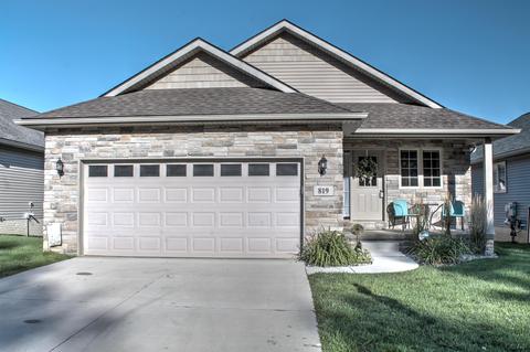 819 War Bonnet Dr, Tecumseh, MI 49286 photo 1