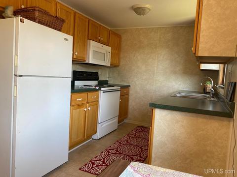 85 Sixth St, Mohawk, MI 49950 photo 5