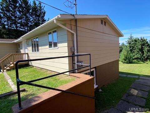85 Sixth St, Mohawk, MI 49950 photo 3