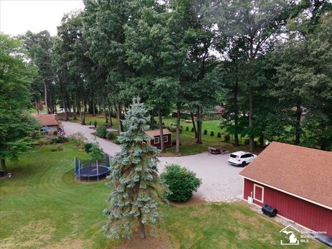 4460 School, Temperance, MI 48182 photo 6