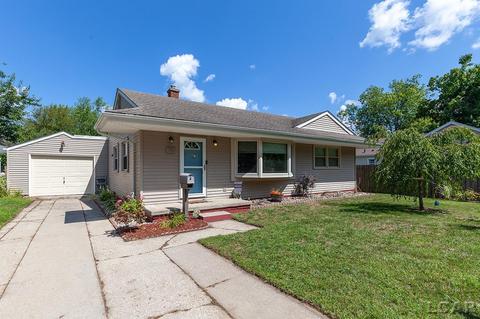 703 Center Dr, Tecumseh, MI 49286 photo 2
